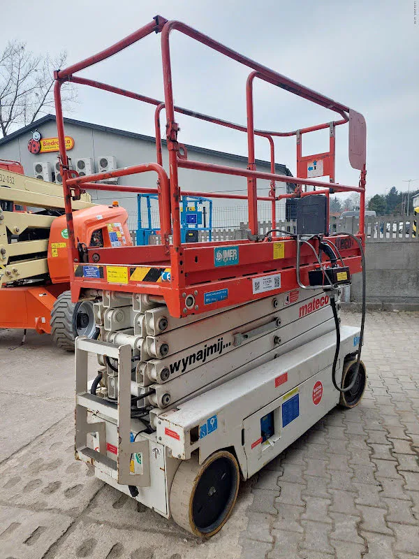 Imer IT 10090 2014 - Scissor lift image 1