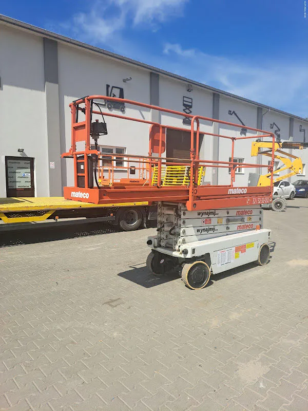 Imer IT 10090 2014 - Scissor lift image 2 thumbnail