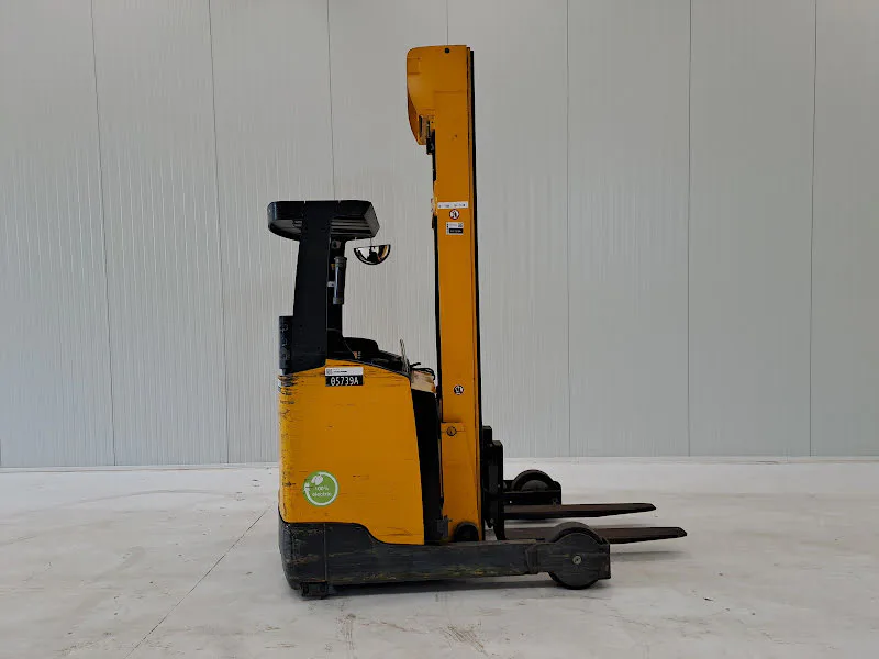 Jungheinrich ETV 320 2015 - Carrello retrattile immagine 3 miniatura