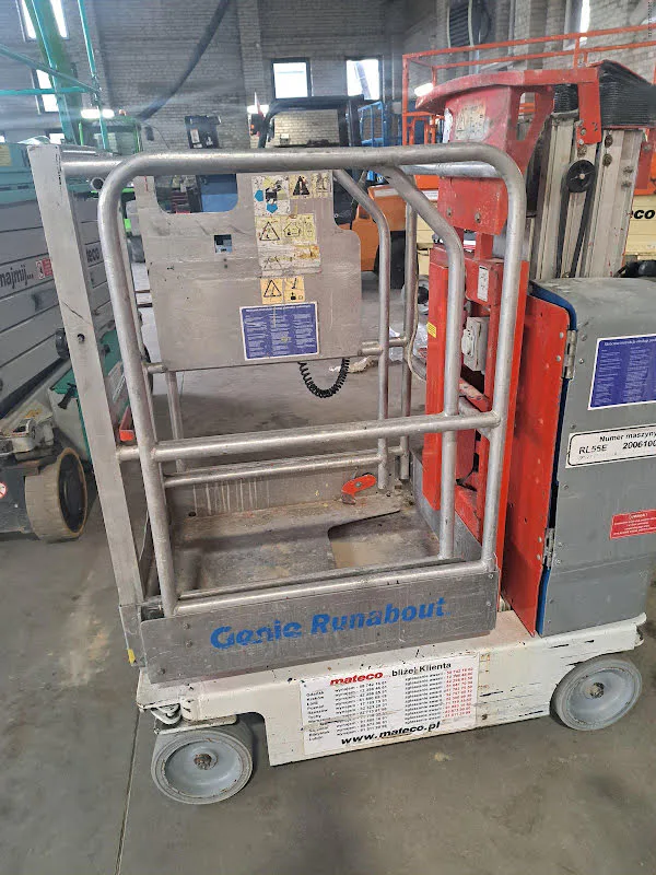 Genie GR-12 2012 - Personnel lift image 1