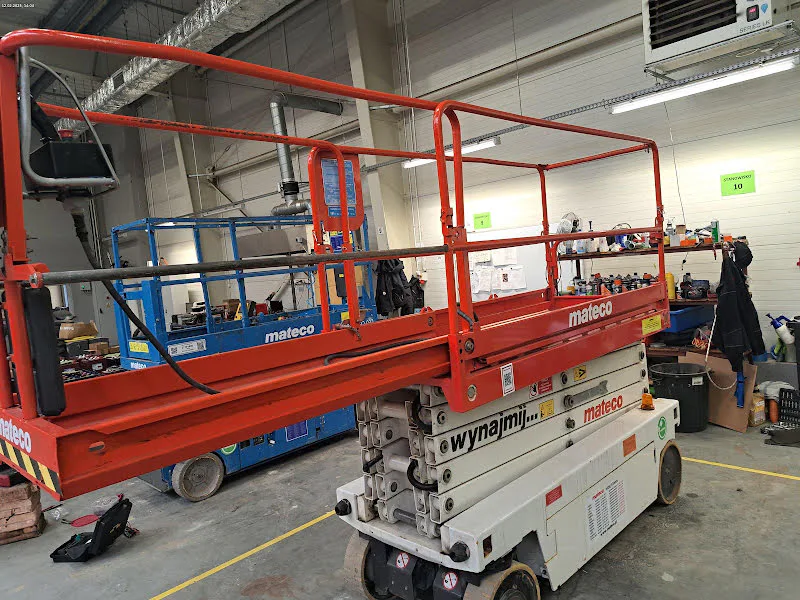 Imer IT 10090 2014 - Scissor lift image 2 thumbnail