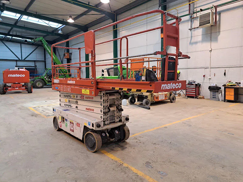 Imer IT 10090 2016 - Scissor lift image 3 thumbnail