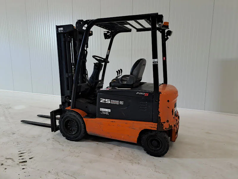 Doosan B25X-5 2012 - Elektrostapler Bild 2 Miniaturansicht