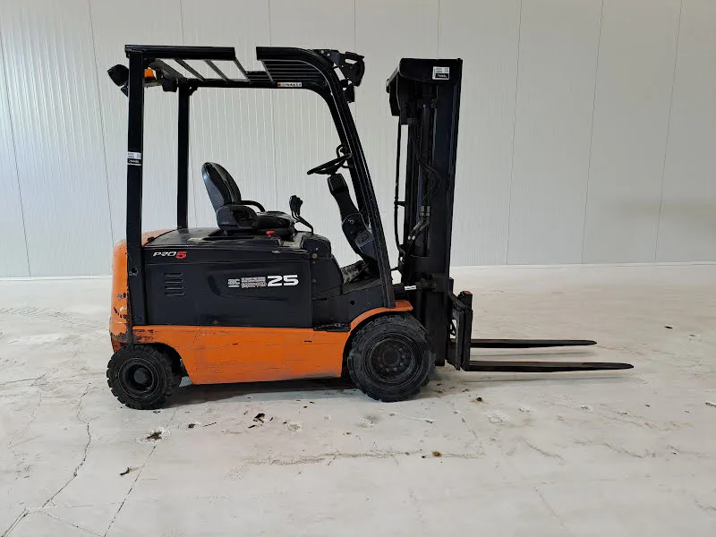 Doosan B25X-5 2012 - Elektrostapler Bild 3 Miniaturansicht