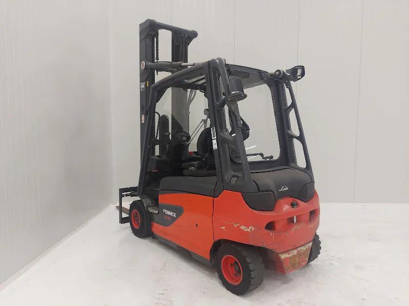 Linde E30L-01 2016 - Carrello elevatore elettrico immagine 3 miniatura