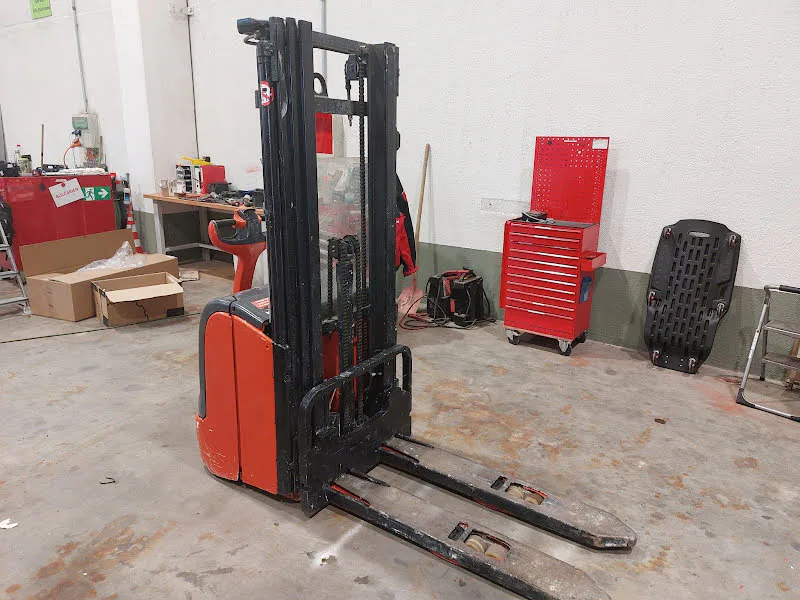 Linde L14 2010 - Stoccatore semovente immagine 2 miniatura