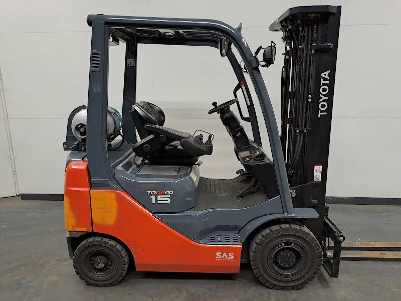 Toyota 02-8FGF15 2017 - Carrello elevatore GPL immagine 3 miniatura