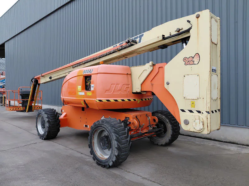 Jlg 800AJ 2014 - Articulated boom lift image 2 thumbnail
