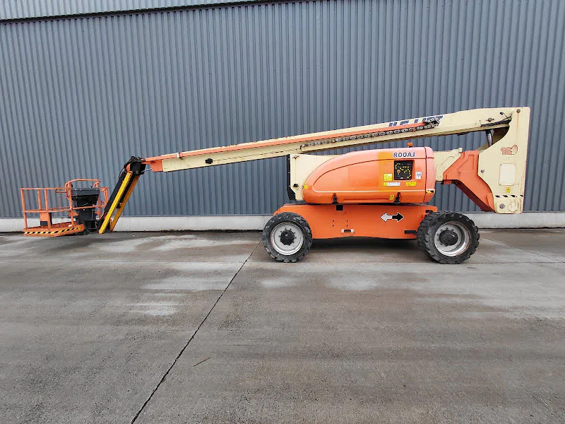 Jlg 800AJ 2014 - Articulated boom lift image 3 thumbnail