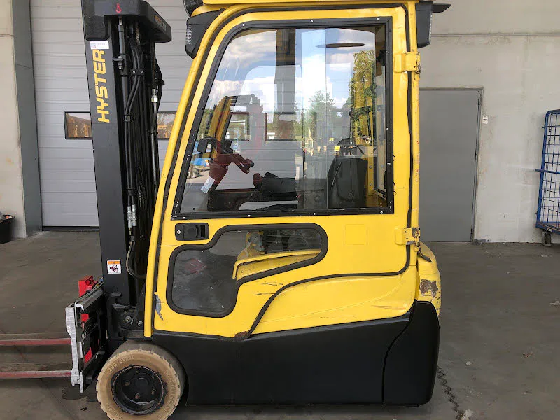 Hyster J2.0XNT 2017 - Electric forklift image 2 thumbnail