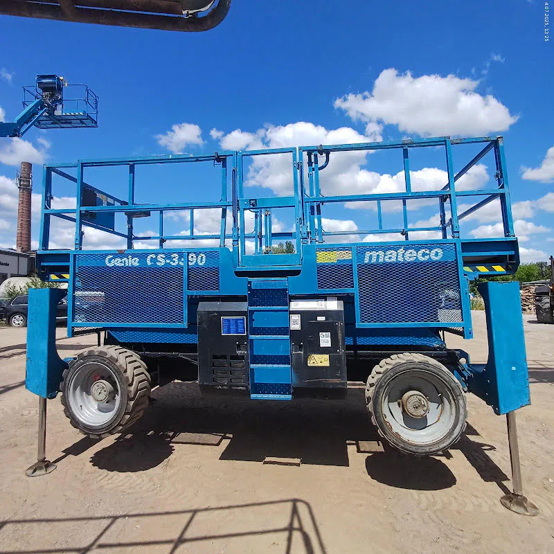 Genie GS-3390 RT 2015 - Scissor lift image 2 thumbnail