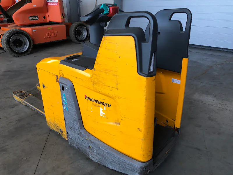 Jungheinrich ERE 225 2019 - Transpallet immagine 1