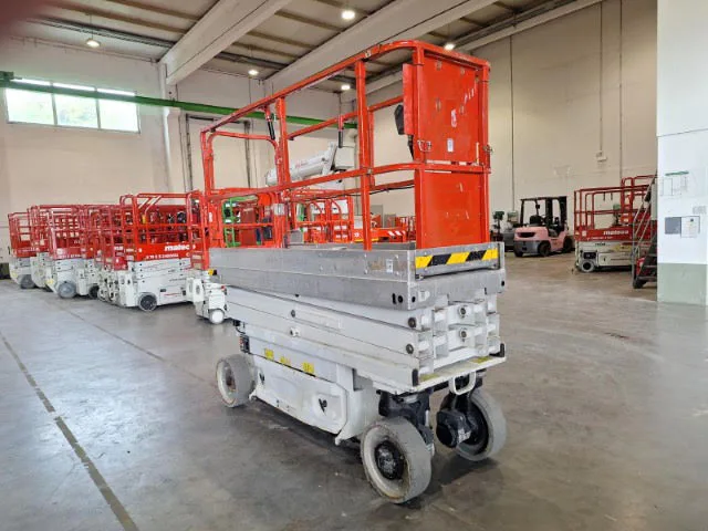 Jlg 2030ES 2014 - Scissor lift image 1
