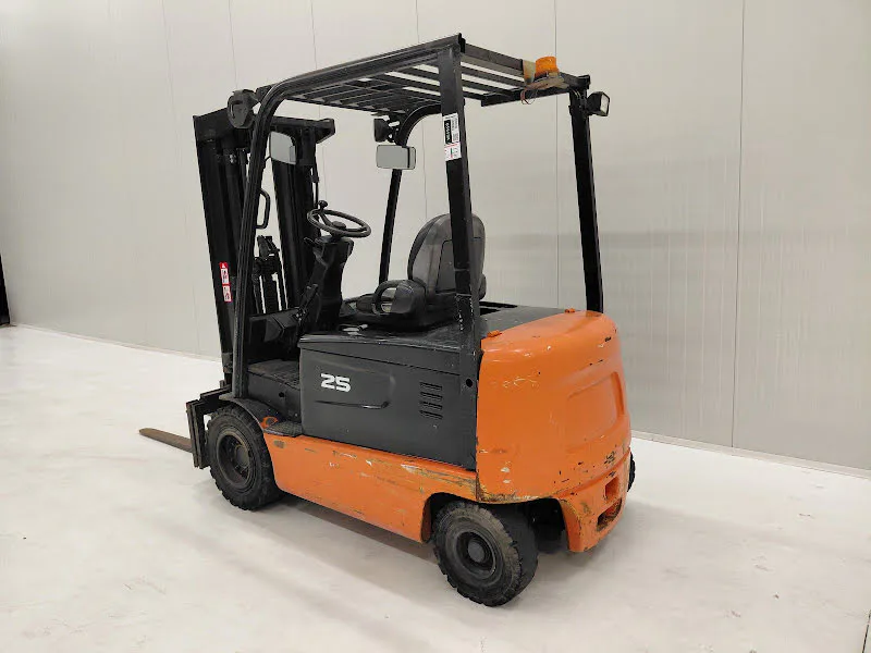 Doosan B25X-5 2014 - Electric forklift image 2 thumbnail