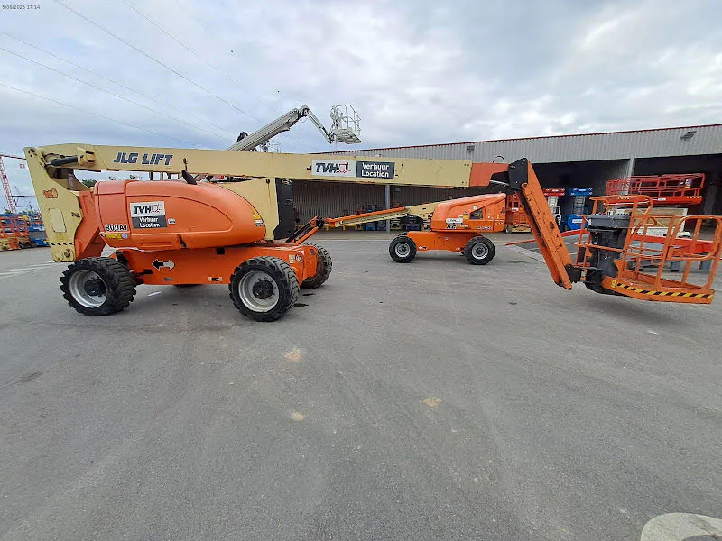Jlg 800AJ 2013 - Articulated boom lift image 2 thumbnail