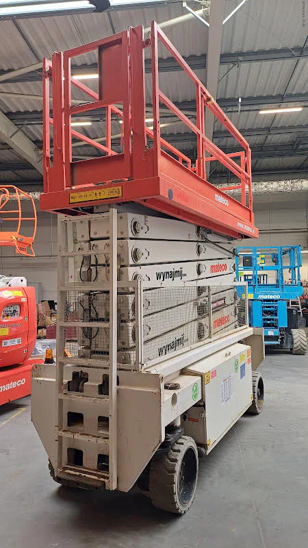 Holland Lift N-195EL12 2015 - Scissor lift image 1