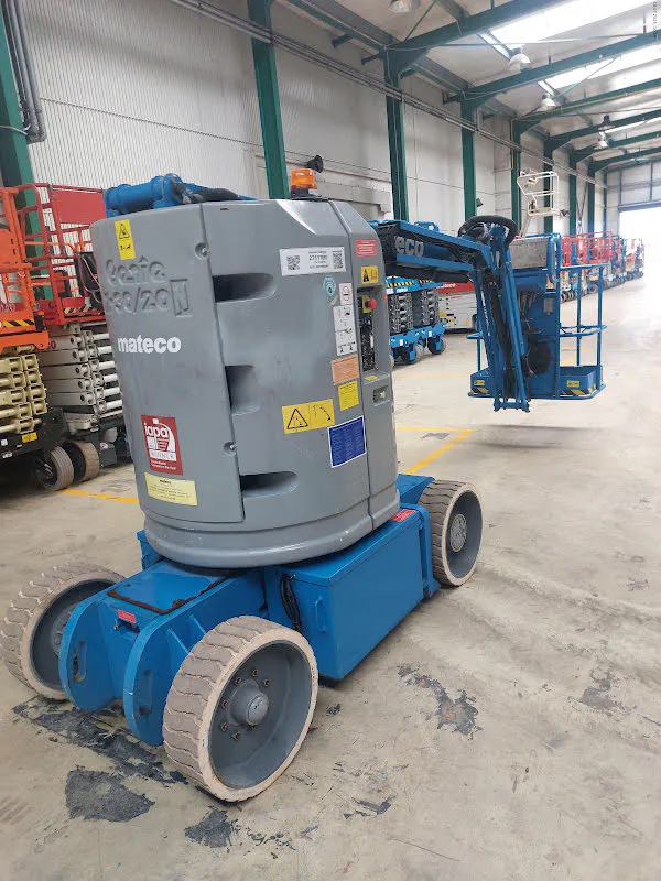 Genie Z-30/20N RJ 2015 - Articulated boom lift image 1