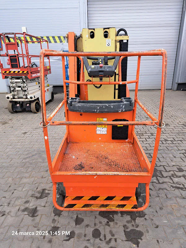 Jlg TOUCAN 8E 2015 - Personnel lift image 1
