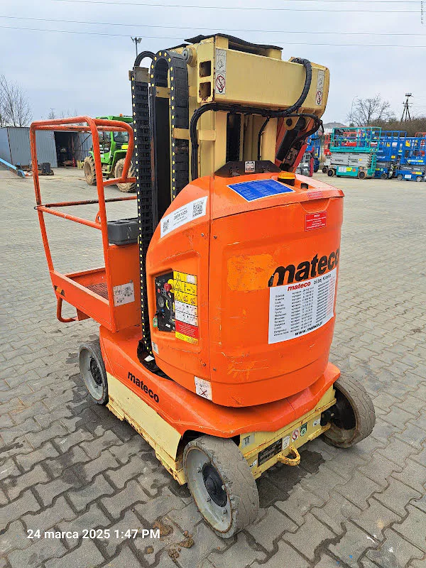 Jlg TOUCAN 8E 2015 - Personnel lift image 2 thumbnail
