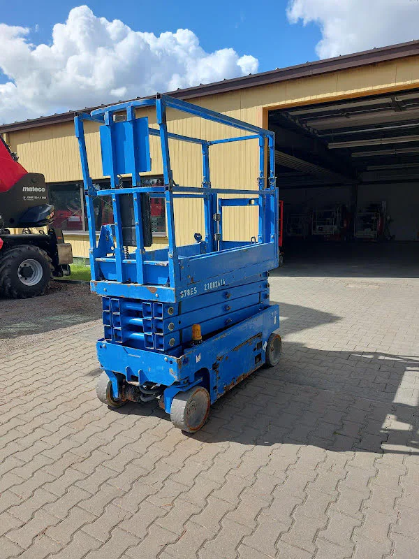 Genie GS-1932 2014 - Scissor lift image 2 thumbnail