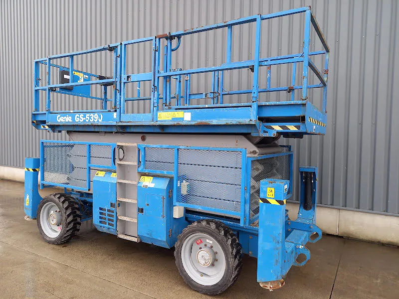 Genie GS-5390 RT 2014 - Nacelle ciseaux image 3 miniature