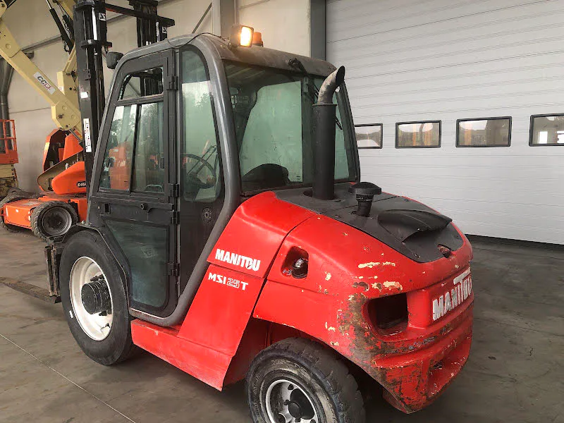 Manitou MSI25 TURBO S2 E3 2009 - Carrello elevatore diesel immagine 3 miniatura