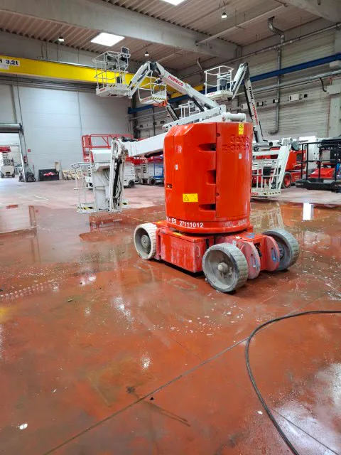 Genie Z-30/20N RJ 2012 - Articulated boom lift image 3 thumbnail