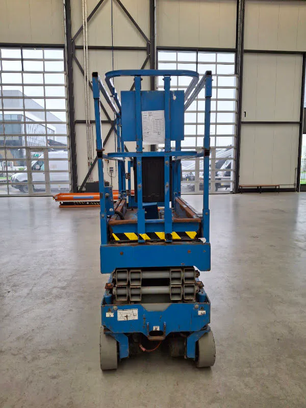 Genie GS-1532 2017 - Scissor lift image 2 thumbnail
