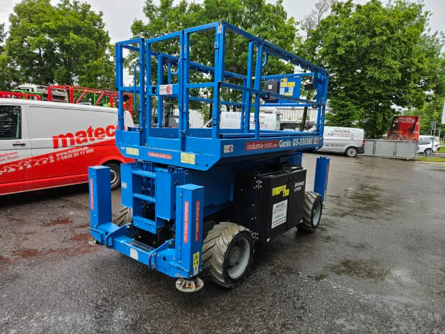 Genie GS-3369 BE 2017 - Scissor lift image 2 thumbnail