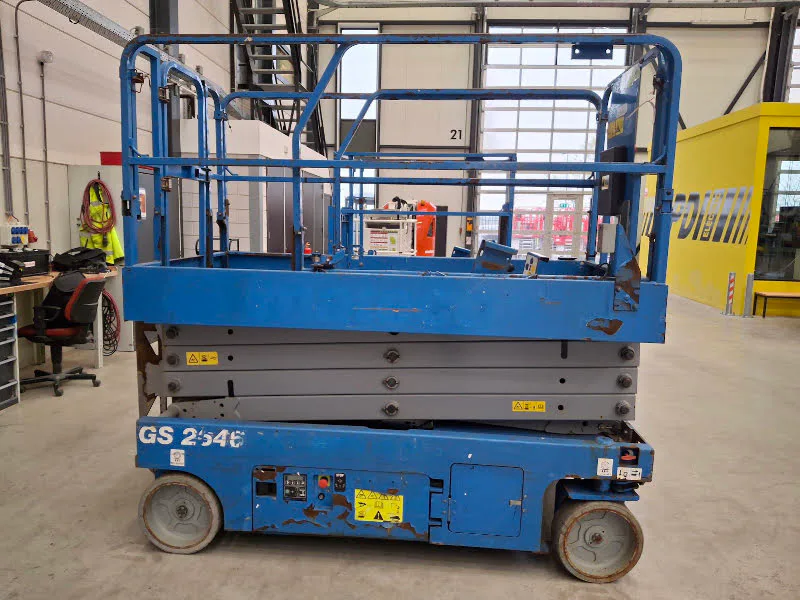 Genie GS-2646 2014 - Piattaforma a forbice immagine 2 miniatura