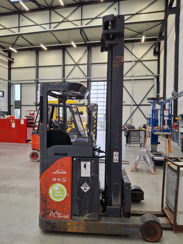 Linde R16S 2013 - Schubmaststapler Bild 3 Miniaturansicht