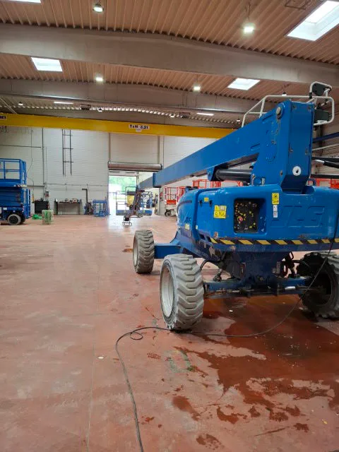 Jlg E600JP 2014 - Telescopic boom lift image 3 thumbnail