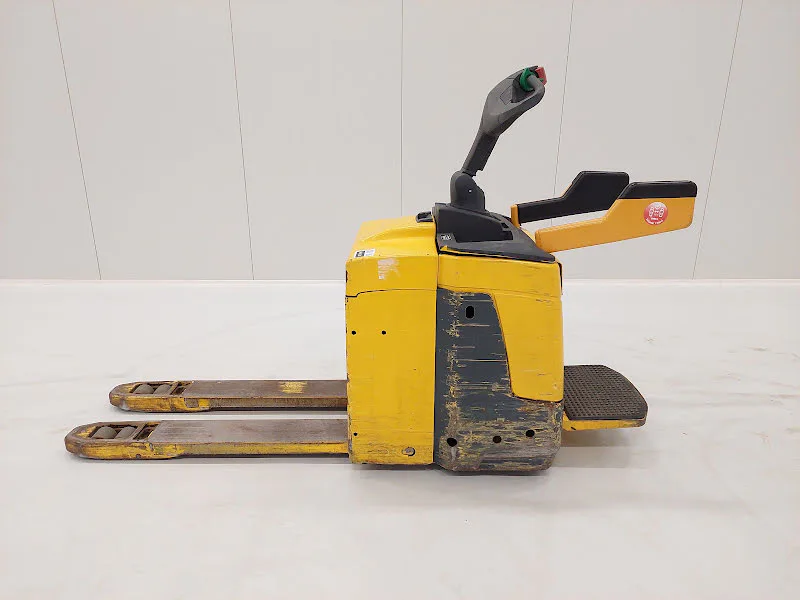 Jungheinrich ERE 225 2015 - Niederhubwagen Bild 1