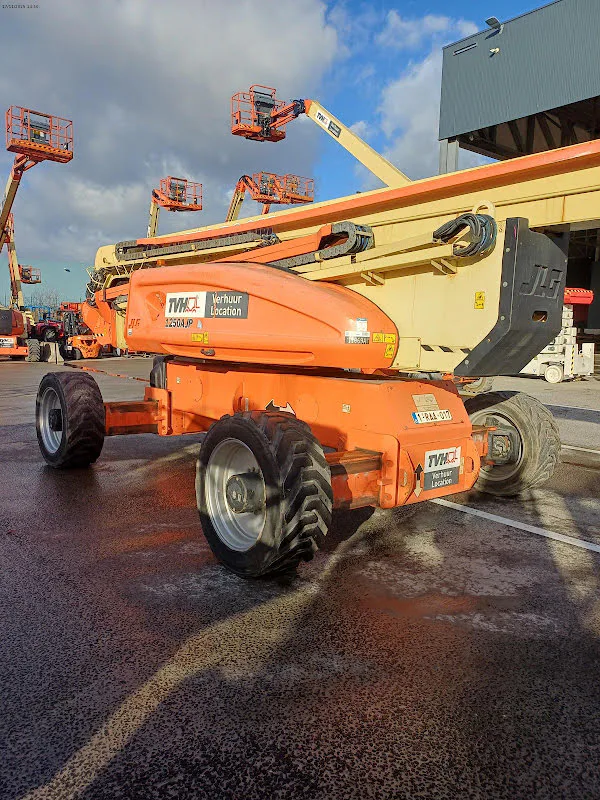 Jlg 1250AJP 2016 - Knikarmhoogwerker afbeelding 2 miniatuur