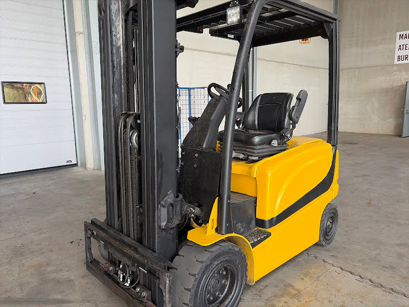 Yale ERP25VL 2011 - Carrello elevatore elettrico immagine 2 miniatura