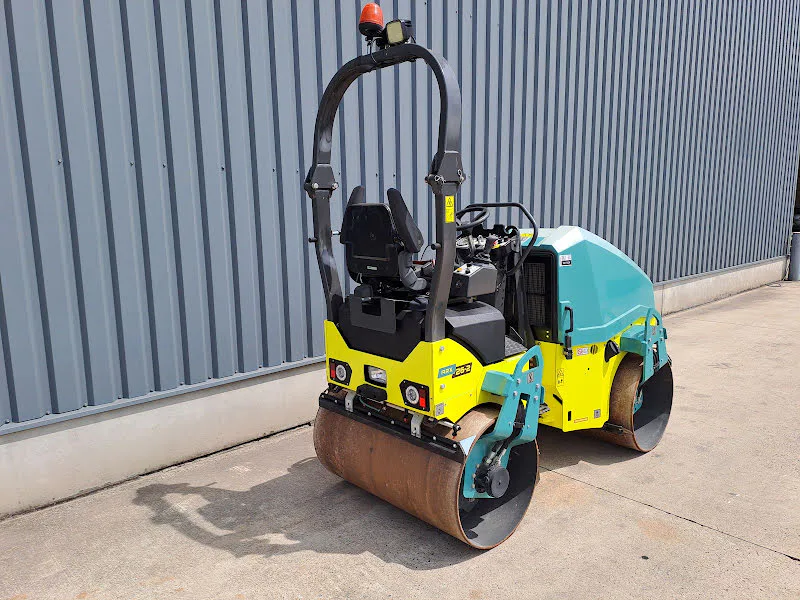 Ammann ARX 26-2 2022 - Accessoire de chargement et d’excavation image 2 miniature