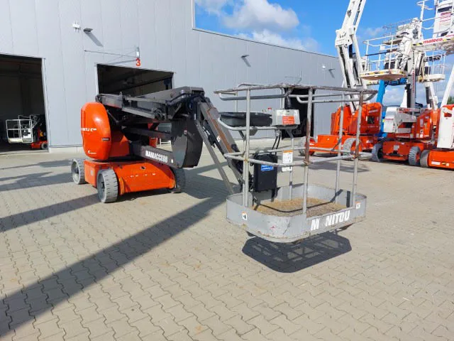 Manitou 150AETJ C 3D 2012 - Nacelle articulée image 1