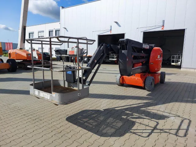 Manitou 150AETJ C 3D 2012 - Nacelle articulée image 2 miniature