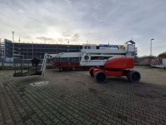 Niftylift HR28 HYBRID 4X4 2016 - Articulated boom lift image 2 thumbnail
