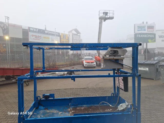 Skyjack SJIII 3219 2017 - Scissor lift image 3 thumbnail