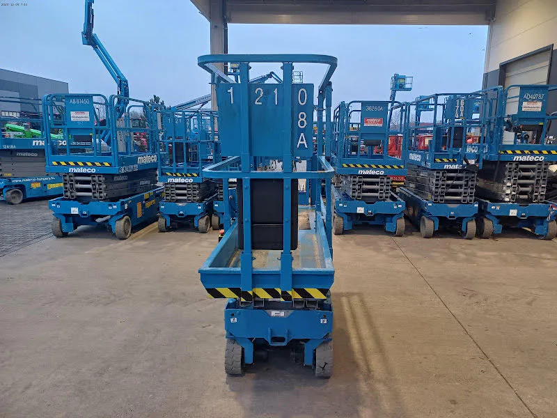 Genie GS-1930 2016 - Scissor lift image 2 thumbnail