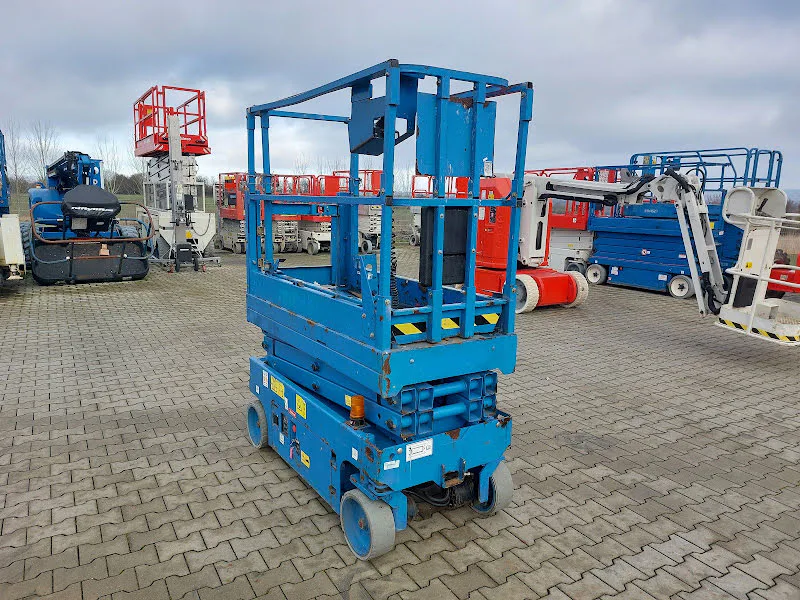Genie GS-1532 2014 - Scissor lift image 2 thumbnail