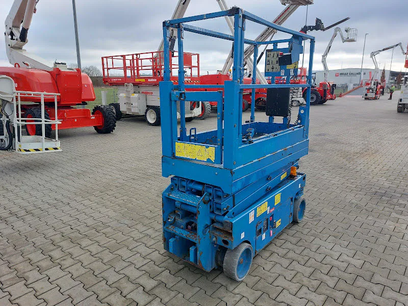 Genie GS-1532 2014 - Scissor lift image 3 thumbnail