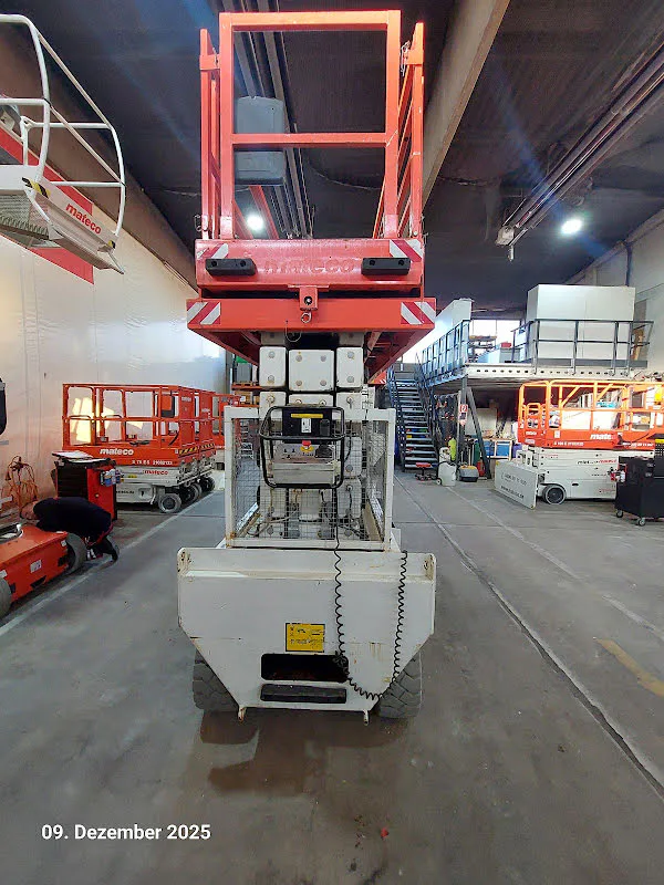 Holland Lift N-165EL12 2015 - Nacelle ciseaux image 1