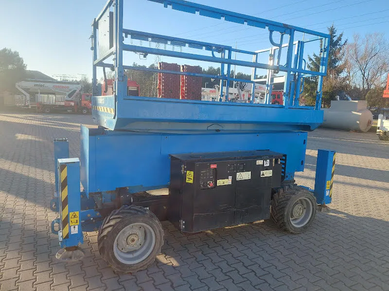 Genie GS-4069 RT OR 2017 - Scissor lift image 1