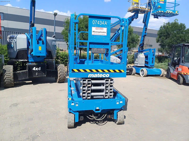 Genie GS-2646 2015 - Scissor lift image 2 thumbnail