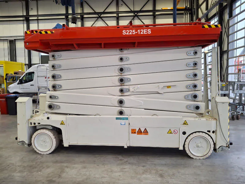 Pb S225-12 ES 2022 - Scissor lift image 1