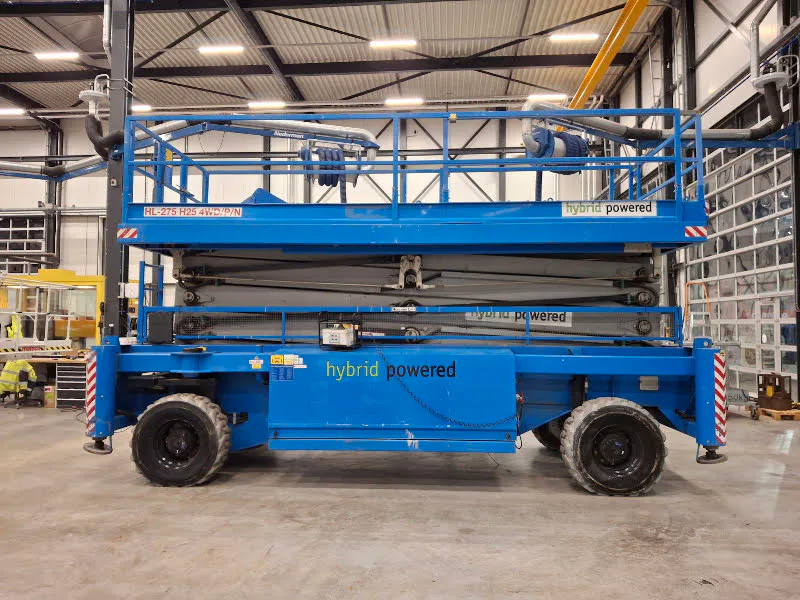 Holland Lift HL-275 H25 4WD/P/N 2018 - Ножничный подъемник изображение 1