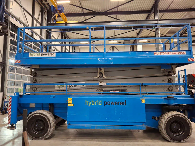 Holland Lift HL-275 H25 4WD/P/N 2018 - Ножничный подъемник изображение 2 миниатюра