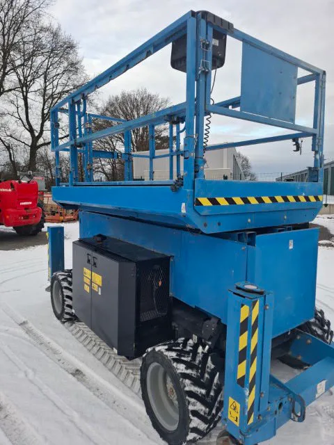 Genie GS-4069 RT OR 2015 - Scissor lift image 2 thumbnail